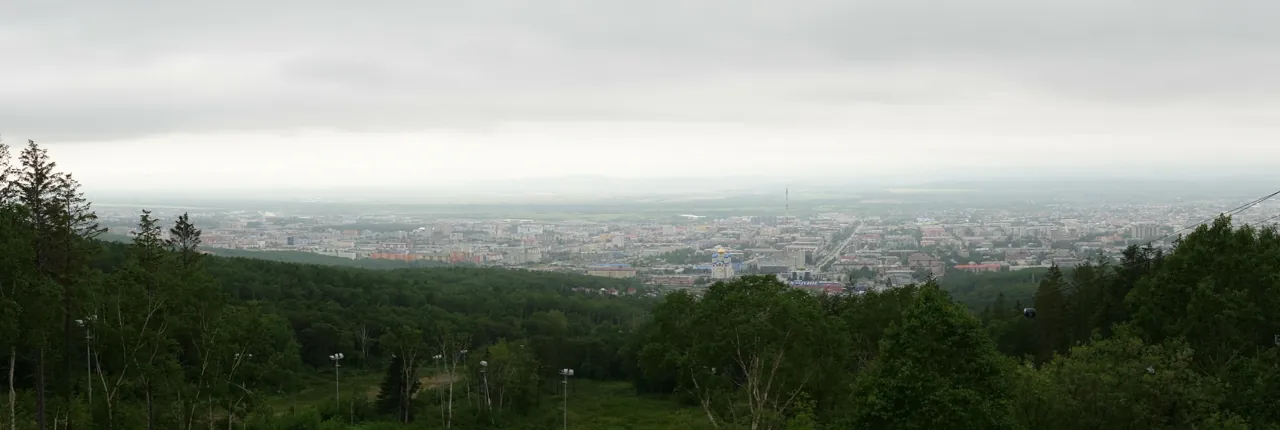 Панорама Южно-Сахалинска с горы Большевик